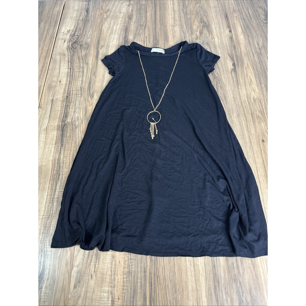 Forever Rose Couture Loose Fit Dress Medium Black With Attached‎ Necklace